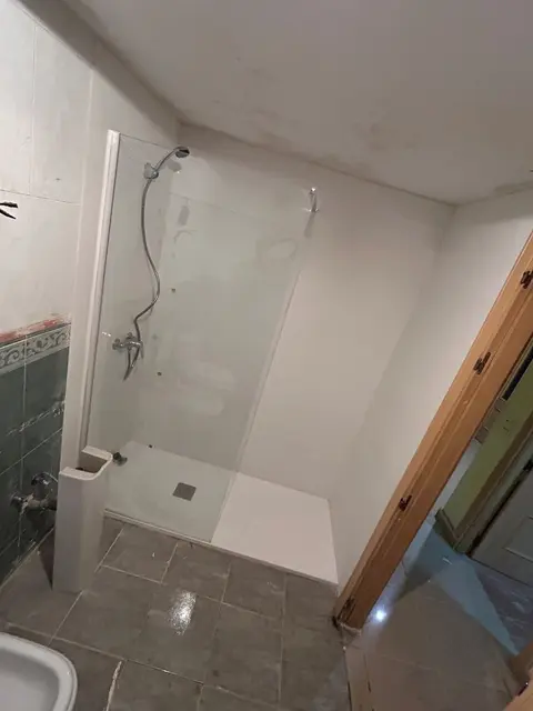 Reforma de baño Cambio de bañera por plato de ducha - Reforma Baño